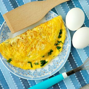 Berikut Cara Membuat Omelet Jagung dengan Tumis Sosis buat Sarapan