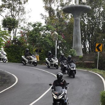 Teknik Untuk Pengereman Motor Matik yang Aman di Turunan  