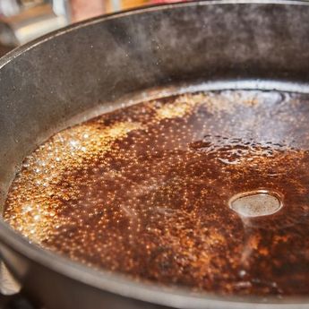 Jangan Diaduk Saat Masak, Berikut 5 Cara Membuat Karamel Antigagal