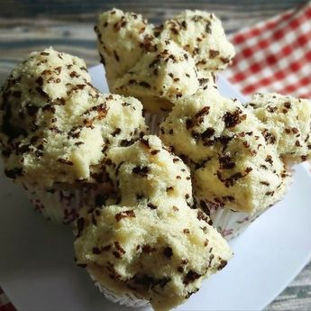 Lembut dan Mengembang, Berikut Cara Membuat Bolu Susu Pisang Cokelat