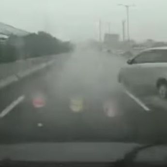 Fitur Kendali Stabilitas Kendaraan Tak Berdaya Untuk Antisipasi Aquaplaning  