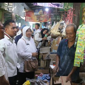 Sasar Pasar Pagi Pangkalpinang, Ditreskrimsus Polda Babel Kembali Lakukan Operasi Pasar