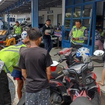 Dikarenakan Tak Pakai Helm, 1607 Pemotor di Pangkalpinang Ditilang 