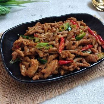 Santap dengan Nasi Panas, Berikut Resep Usus Sambal Goreng Pedas
