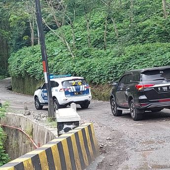 Tips Aman Mobil Lewat Turunan Curam, Sebaiknya Memakai Engine Brake  