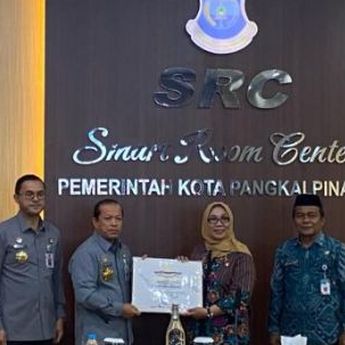 Pj Walikota Lusje Hadiri Penerimaan Penghargaan Kota Pangkalpinang sebagai Kota Peduli HAM 2023