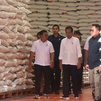 Jokowi Perkirakan Harga Beras Bakal Turun Bulan Depan