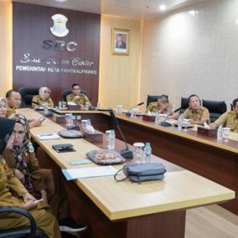 Pj Walikota Lusje Hadiri Rakor Bersama Kementerian Dalam Negeri RI