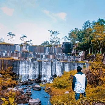 Air Terjun Buatan yang Tidak Kalah dengan yang Alami, Ini Pesona Grojogan Watu Purbo, Yogyakarta