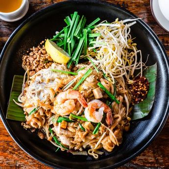 Berikut Cara Membuat Pad Thai, Kwetiau Goreng Khas Thailand   