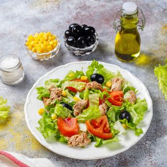 Cara Mmebuat Salad Jagung dengan Tuna,Camilan Sehat Tanpa Digoreng