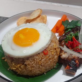 Perhatikan Jenis Nasinya, Berikut 4 Cara Membuat Nasi Goreng ala Resto Hotel