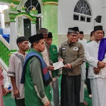 Asisten Pemkot Pangkalpinang Hadiri Safari Ramadhan di Masjid Al Husna