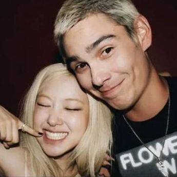 Member BLACKPINK,Rosé Dirumorkan Kencan dengan Model Evan Mock