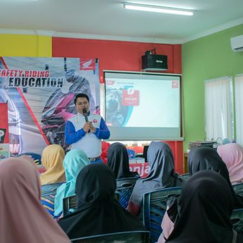 Tingkatkan Kesadaran Berkendara Aman di Lesung Batang, Honda Babel Gelar Edukasi Safety Riding Berama Satlantas Polres Belitung