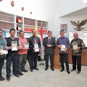 ‘Bersama Mengarungi Zaman’ Catatan 75 Tahun Hubungan Indonesia-Takhta Suci Diterbitkan PWKI dan Palmerah Syndicate