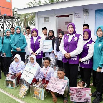 Ketum Posyandu Tri Tito Karnavian Dorong Pemulihan Warga Huntara Aceh Utara Lewat Bantuan Sosial dan Senam Sehat