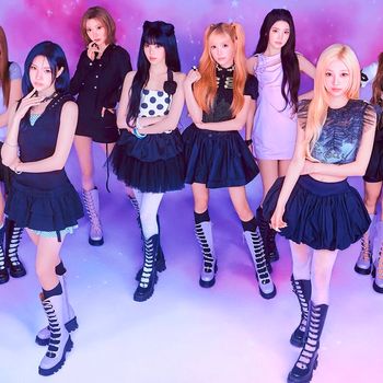 Lirik Lagu 'ICONIC HEART' – Hearts2Hearts, dengan Terjemahannya