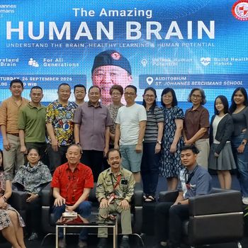 Guru Besar UPH Ungkap Cara Menjaga Kesehatan Otak Anak dan Bahaya Kecanduan 