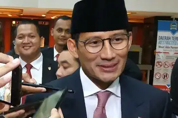 Sandiaga Uno sindir Anies Baswedan.