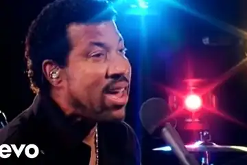 Lirik dan chord 'Hello' - Lionel Richie