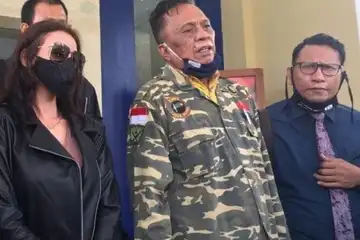Pengacara dan keluarga Jerinx SID datangi Polda Bali