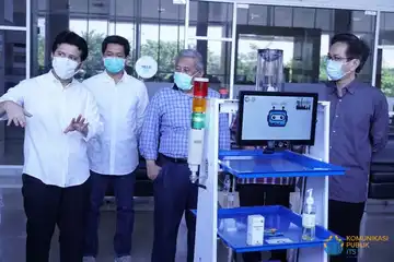 RAISA, robot medis saat resmi diluncurkan, Senin (13/04/2020) untuk membantu tenaga medis merawat pasien Covid-19.
