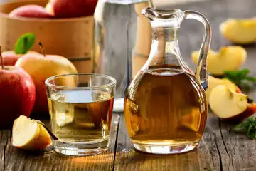 Mitos atau Fakta, Minum Cuka Apel Bisa Lancarkan BAB? Ini Jawaban Dokter