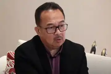 Kemiskinan Tinggi, Profesor: Banyak Orang Berpendidikan Tinggi tapi Tidak Cerdas