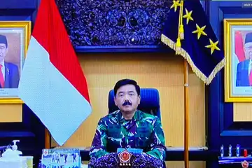 Panglima TNI Marsekal TNI Hadi Tjahjanto memberikan arahan kepada PATI dan PAMEN yang bertugas di Lingkungan Mahkamah Agung.