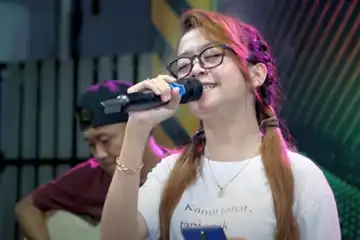 Lirik Lagu &lsquo;Dada Sayang&rsquo; yang Dipopulerkan oleh Lusiana Malala, Lengkap dengan Artinya