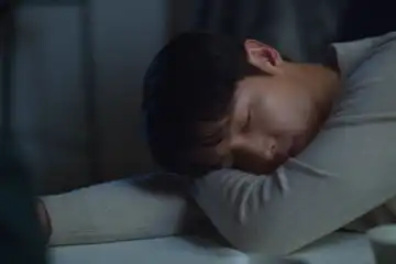 Apa Bedanya Microsleep dan Ketiduran? Simak Penjelasan Dokter ...