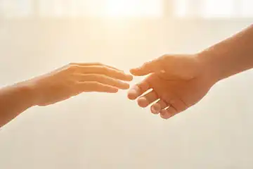 Illustrasi menolong sesama