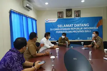  Wali Kota Denpasar, I Gusti Ngurah Jaya Negara saat bertemu dengan  Kepala Ombudsman RI Perwakilan Bali Umar Ibnu Alkhatab terkait dengan pelaksanaan PPDB Di Kota Denpasar