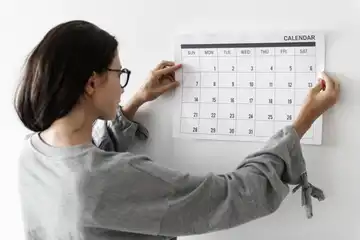 Ilustrasi kalender lama