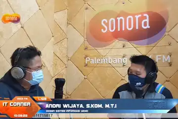 Andri Wijaya, S.Kom, M.T.I, Dosen Sistem Informasi Universitas Musi Katholik Musi Charitas dalam acara IT Corner