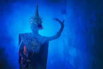 Phi Nang Lum