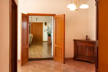 pintu kamar saling berhadapan menurut fengshui