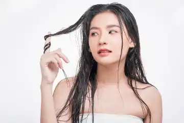 Ilustrasi rambut lepek