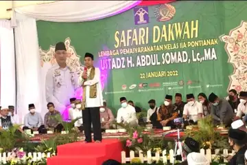 Ustad Abdul Somad saat memberikan tausiyah kepada warga binaan di Lapas Kelas 2A Pontianak