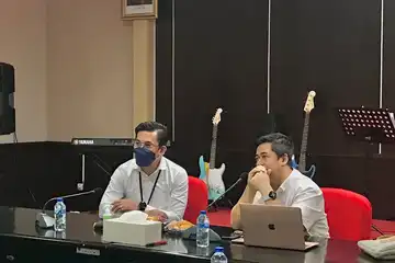 Kepala Kantor Pertanahan Kota Tangerang Selatan Harison Mocodompis