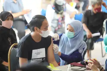 Saat pelaksanaan vaksinasi Covid-19 dosis dua.