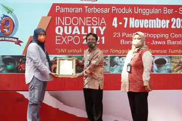 PT. Pupuk Kujang sebagai salahsatu BUMN produsen pupuk di Indonesia memastikan pupuknya sudah bersertifikasi Standar Nasional Indonesia (SNI) dari Badan Standarisasi Nasional (BSN)