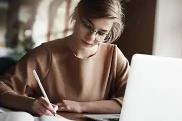 Contoh soal UTS atau PTS bahasa Inggris Kelas 9 Semester 2.
