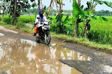 Warga Protes, Jalan Sribit Sragen Tak Kunjung Diperbaiki