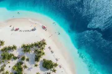 Ilustrasi Puisi Tentang Pantai