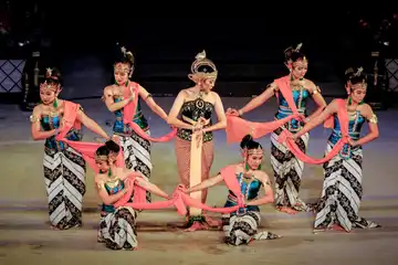 Cerita Ramayana bahasa Jawa.