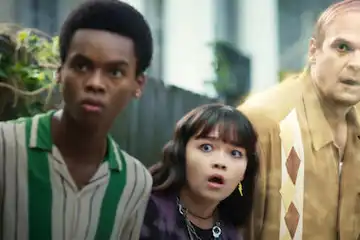 Sinopsis 'We Have a Ghost' yang diperankan oleh David Harbour
