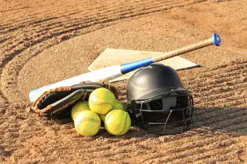 Memahami permainan softball: pengertian, sejarah, dan teknik bermain.