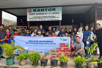 1. Penyerahan Bantuan Untuk Panti Asuhan Oleh BPJS Ketenagakerjaan Sulut
